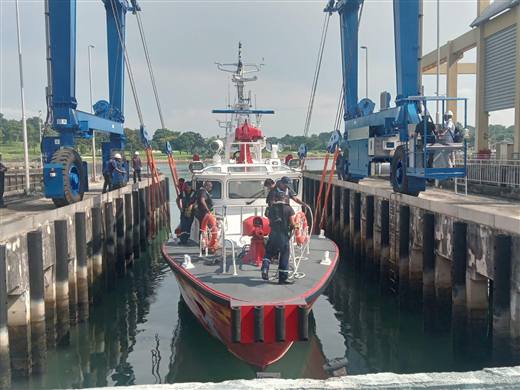 Two Marine Hoists 80 t and one 50 t — coast guard