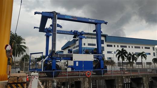 Two Marine Hoists 80 t and one 50 t — coast guard