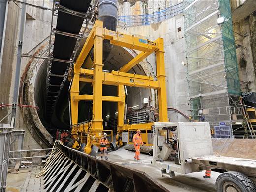 MOBILIFT 16 t — road tunnel, London