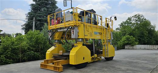 Two MOBILIFT 30 t — hot billet handling for a steel mill