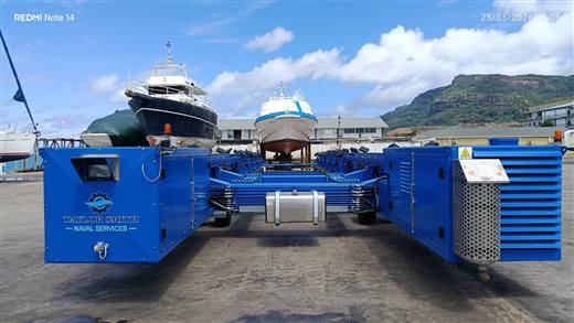 Boat trailer 200 t for boats and catamarans